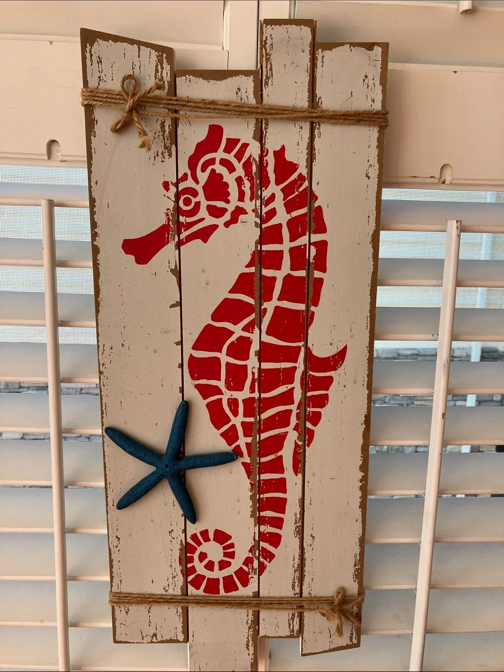 Coastal Seahorse Wall Decor Plaque in Red and Blue